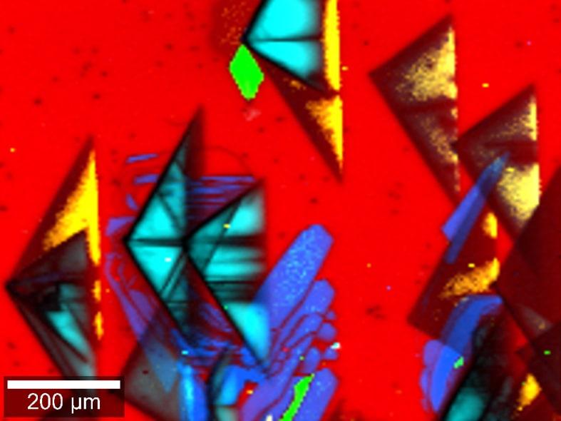 SiCウェハのフォトルミネッセンス画像